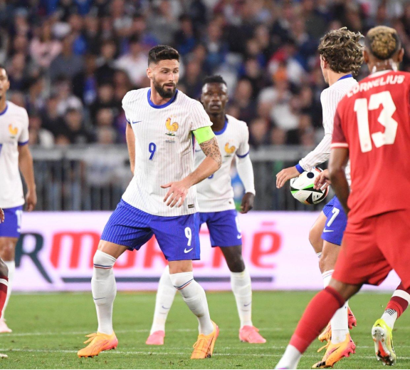 加拿大完胜日本，科曼送出助攻的简单介绍