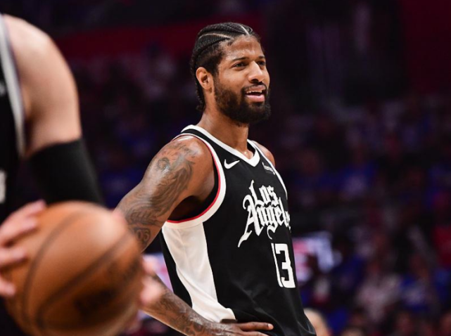 篮网血洗火箭，乔治送出助攻