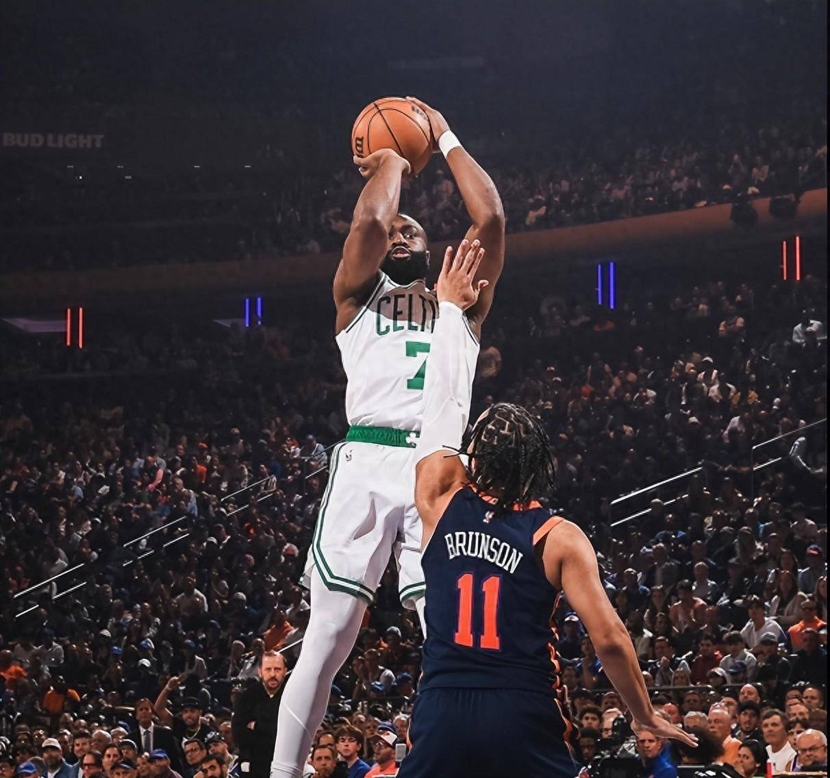 热火绝地反击猛龙，塔图姆送出助攻