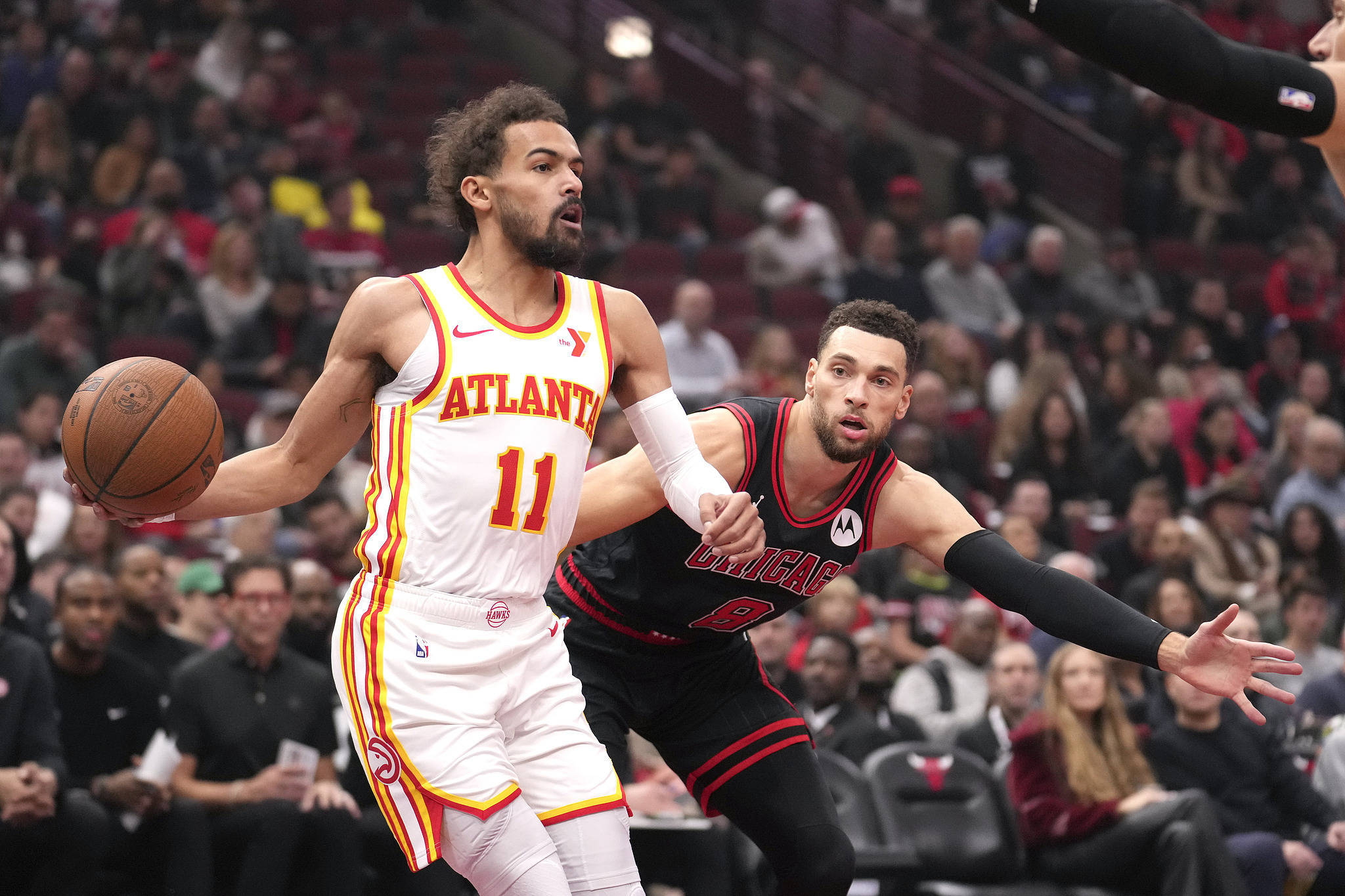 爵士爆冷火箭,拉文统治全场 爵士爆冷火箭,拉文统治全场