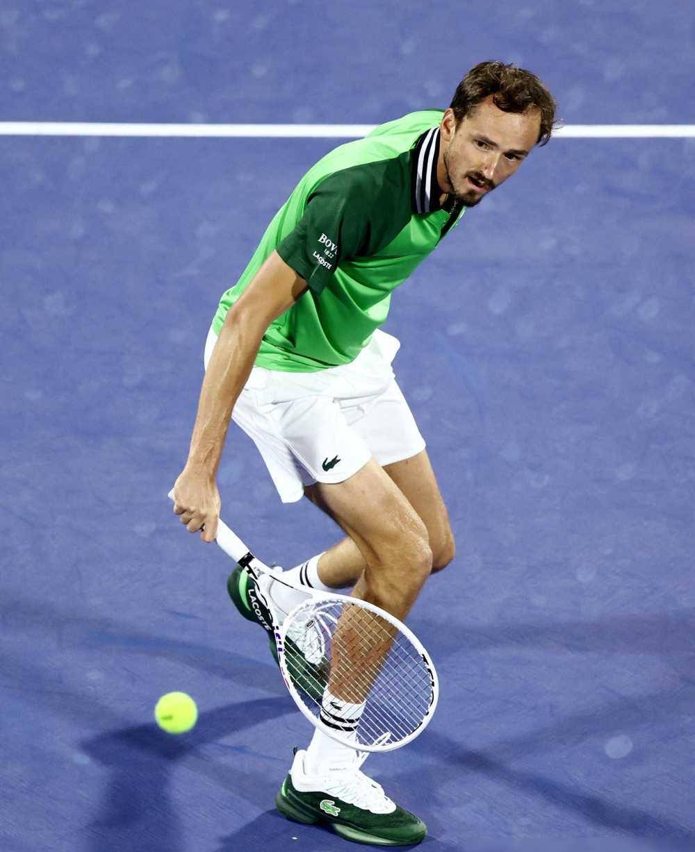 意大利网球队绝杀日本网球队，梅德韦杰夫打破历史纪录