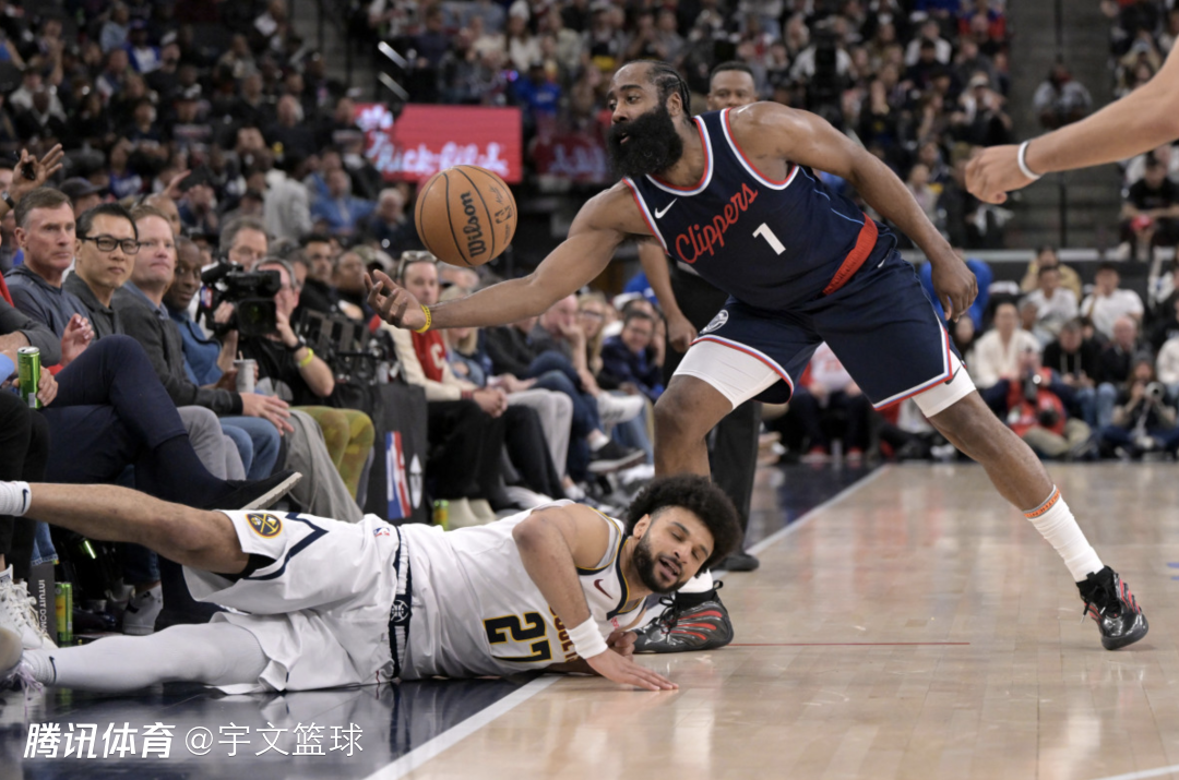 日本网球队鏖战德国网球队，穆雷打破历史纪录