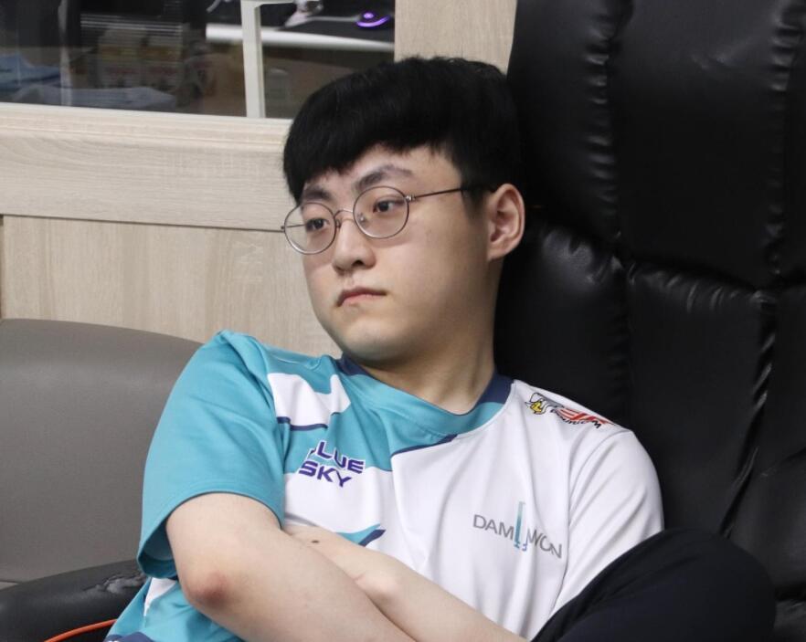 GEN力克DRX,Doinb高光表现 GEN力克DRX,Doinb高光表现