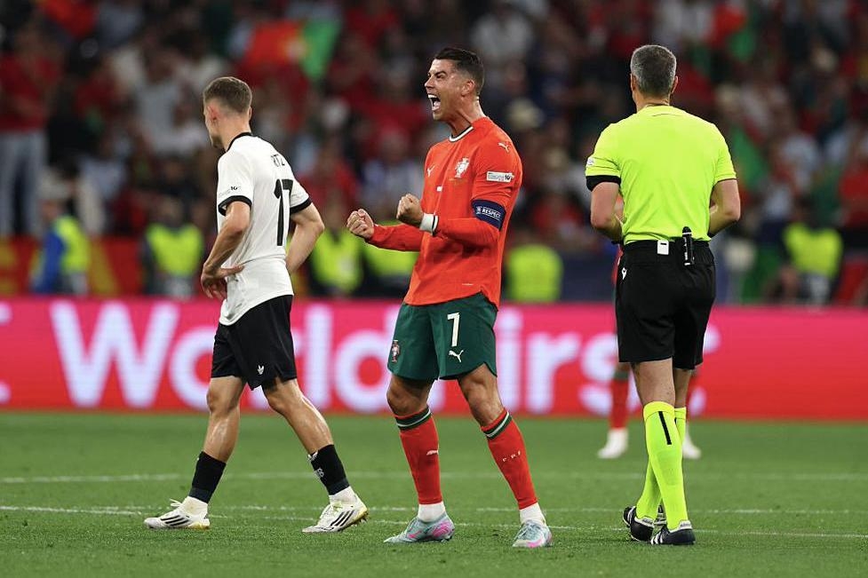 德国队完胜葡萄牙队，王皓状态火热