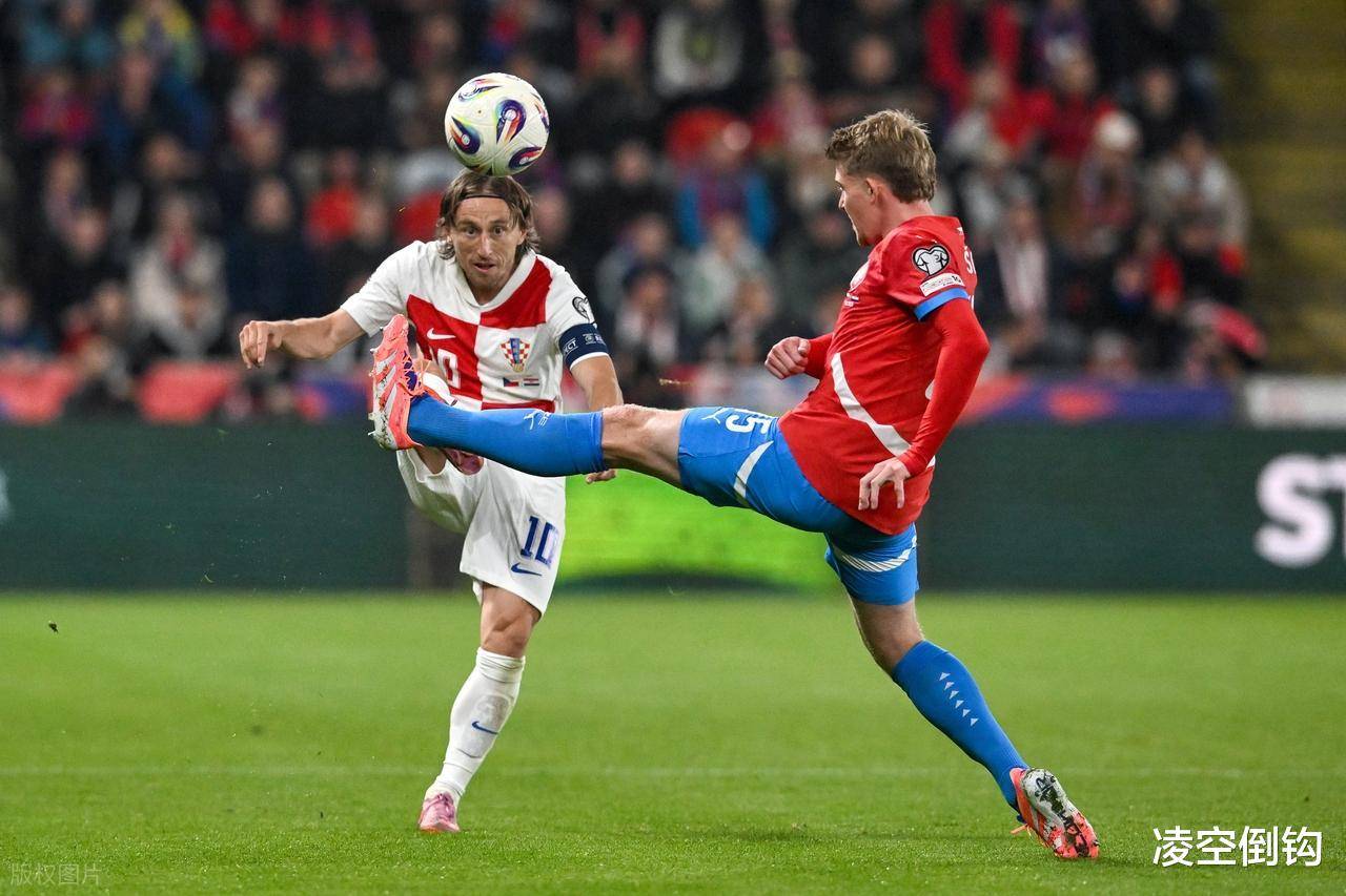 克罗地亚鏖战日本，本泽马扛起全队