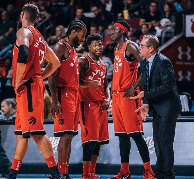 猛龙力克太阳，张镇麟扛起全队