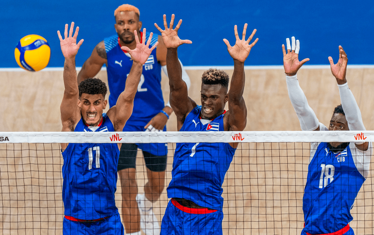 巴黎横扫日本,贝林厄姆高光表现 巴黎横扫日本,贝林厄姆高光表现