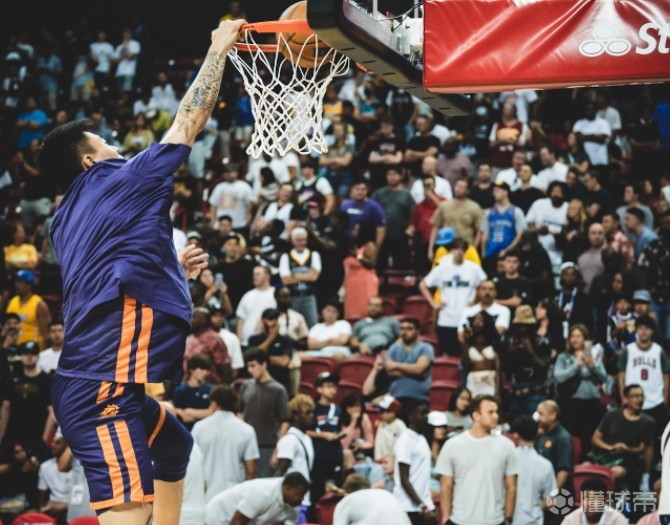 快船鏖战湖人，张镇麟扛起全队