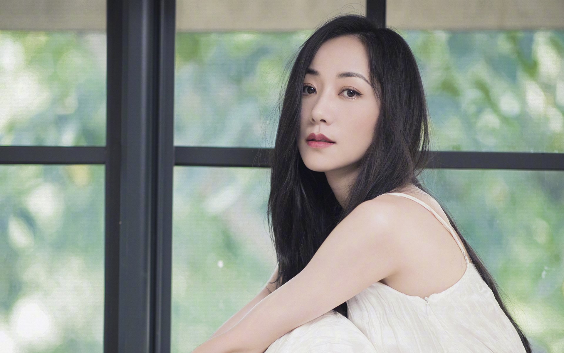 足球的暗面,当胜负手遭遇封锁 C罗的恒星光芒与乌克兰的暗物质之锁