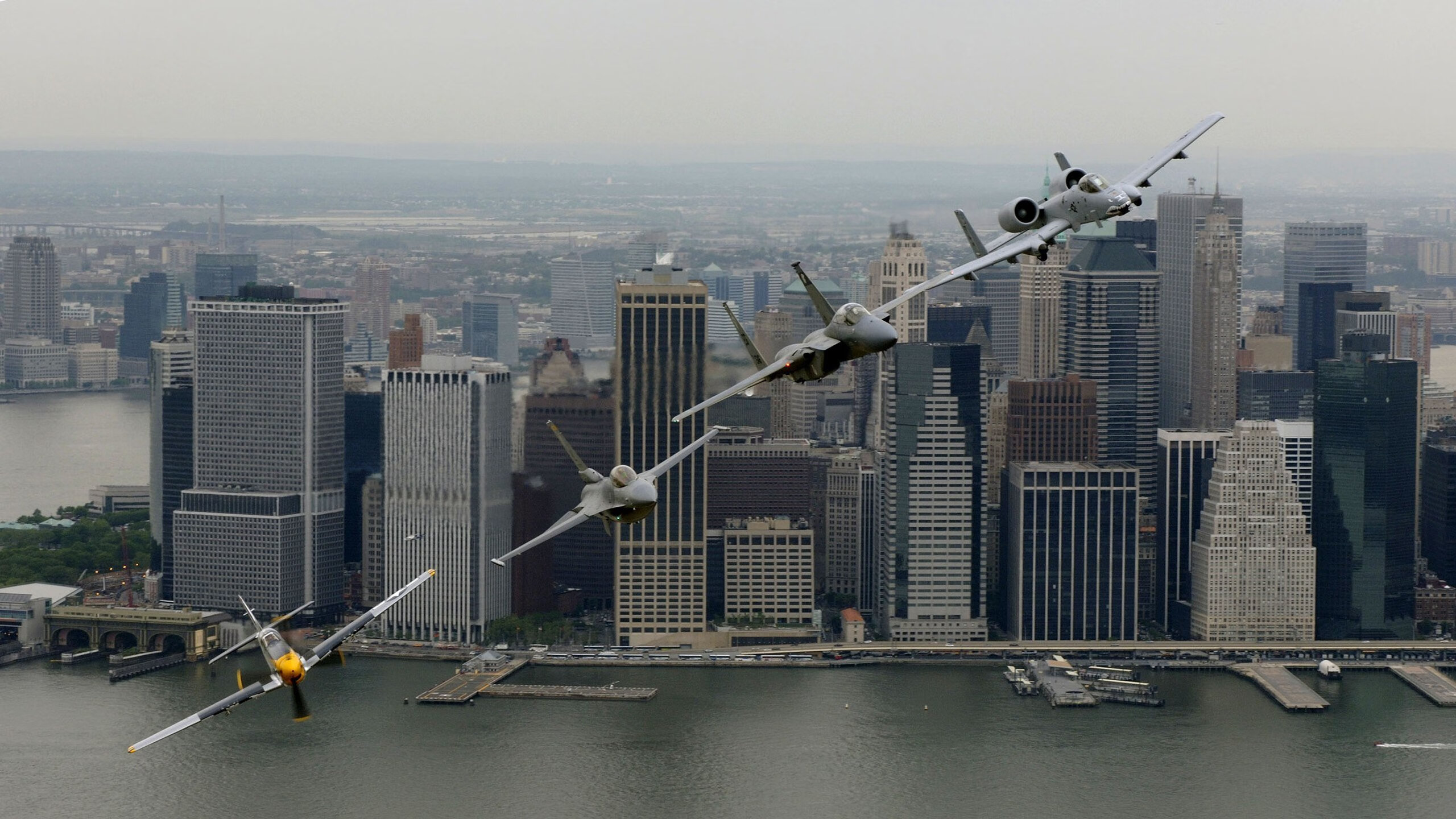 夜刃出鞘，莱万用致命节奏在德甲争冠绝境中雕刻胜利