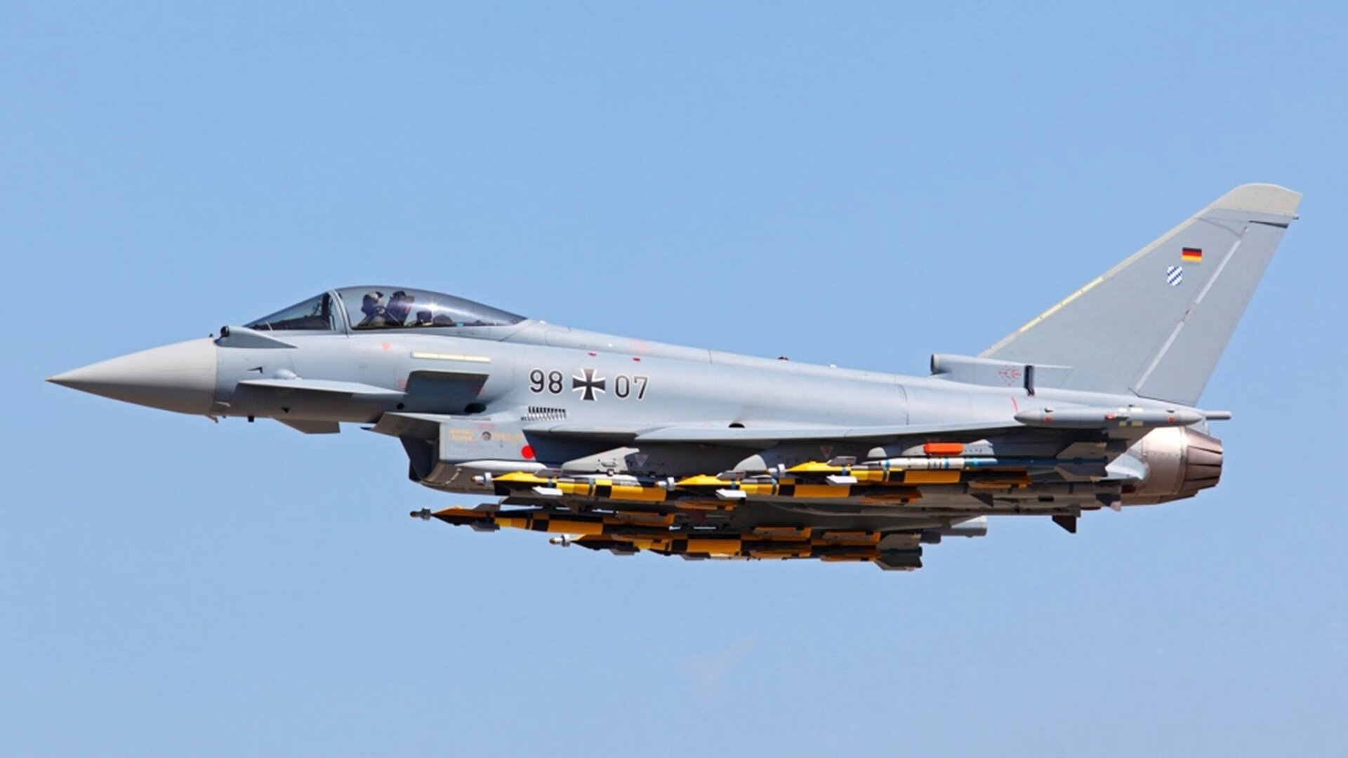 欧冠决赛夜，寂静的9分钟，与敲响天堂大门的13分