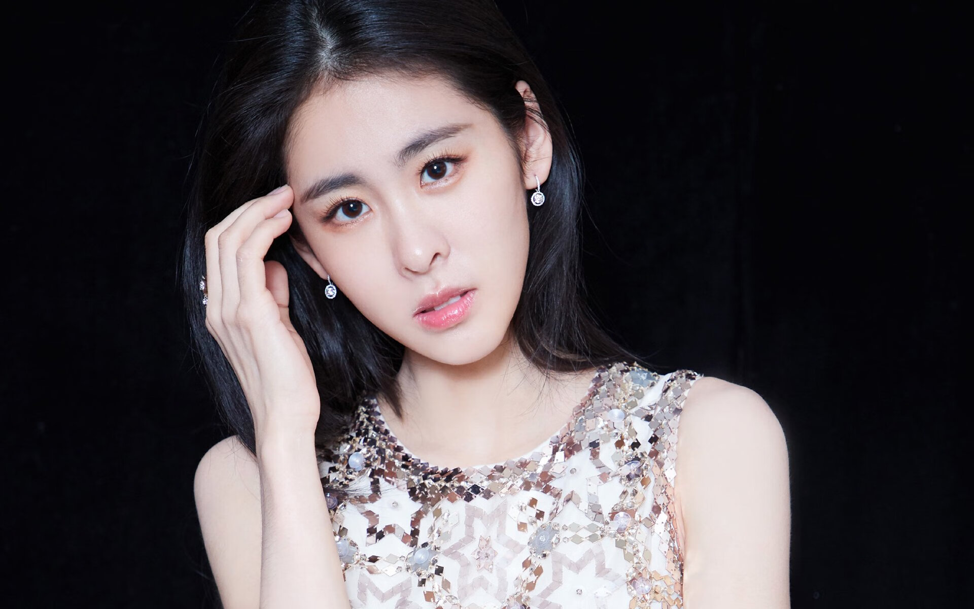 步行者主场狂飙完胜猛龙，新星小贾伦赛后评分引爆社交媒体